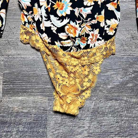 NWOT Free People Blooming Borders Bodysuit Women's, Black Combo, XS - Picture 4 of 9